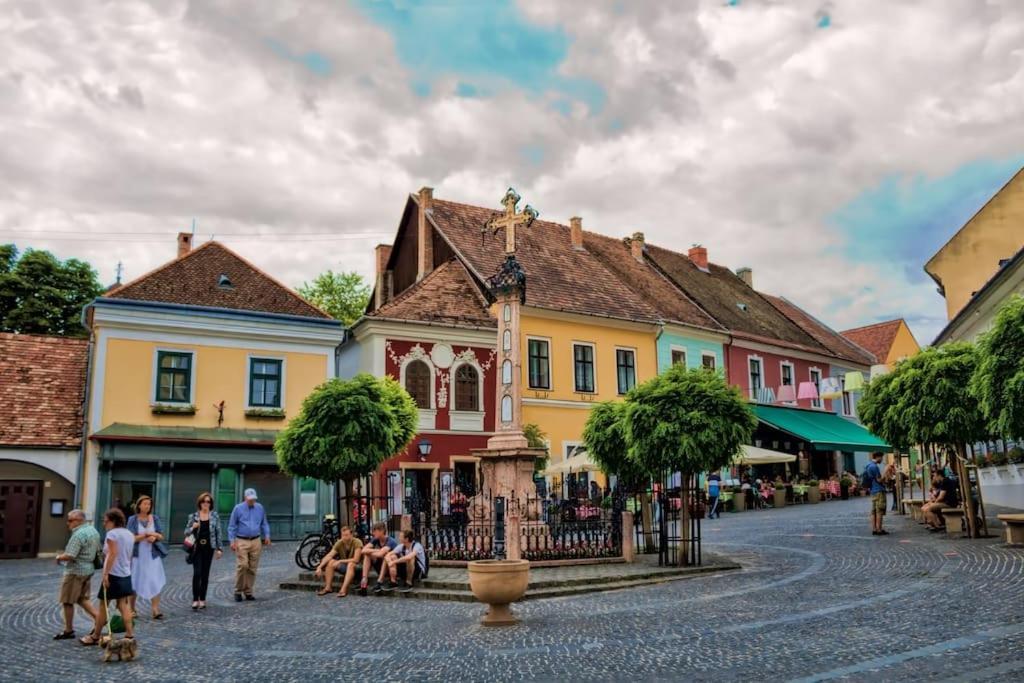 Ferienwohnung Belvarosi Allodium Tetoterasszal Szentendre Exterior foto